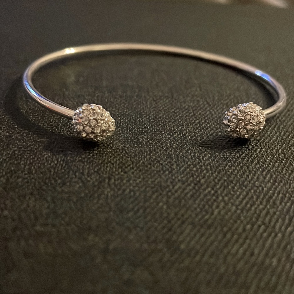 Tommy Bahama bracelet set - Picture 4 of 7